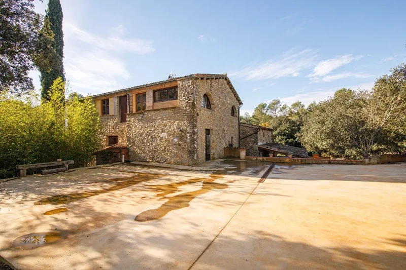 A la afueras, Sant Marti Vell, Catalonia, Spain. - Photo 15