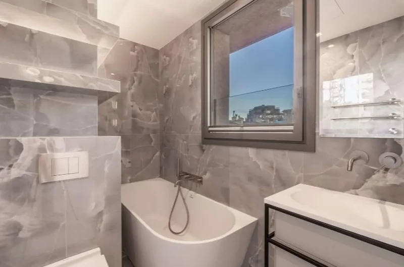 STUNNING 3-BEDROOM APARTMENT IN THE RIVIERA PALACE WITH SEA VIEW IN MONTE CARLO - MONACO