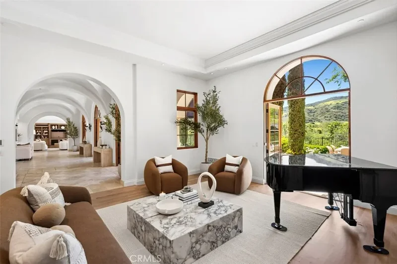 31 Black Hawk, Irvine, CA 92603, Irvine, California, United States. - Photo 23
