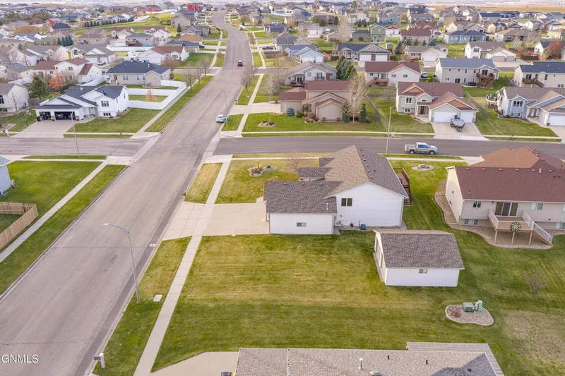 726 Medora Avenue, Bismarck, ND 58503, Bismarck, North Dakota, United States. - Photo 92