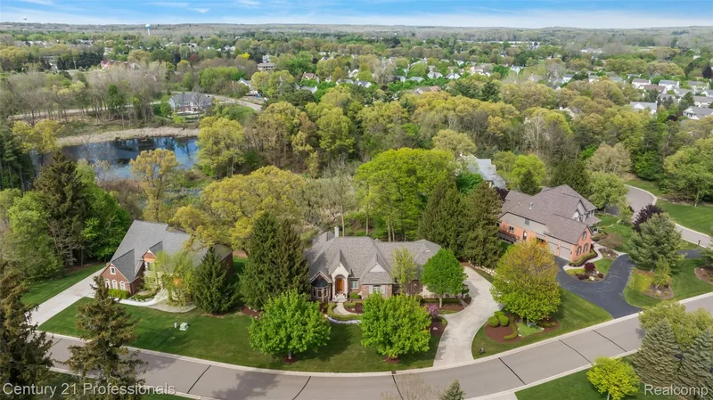 1181 Iroquois Trail, Oxford, MI 48371, 48371, Michigan, United States. - Photo 32