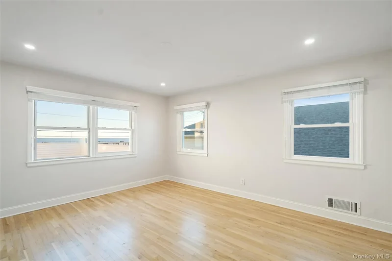 2000 Ocean Boulevard, Atlantic Beach, New York, United States. - Photo 19