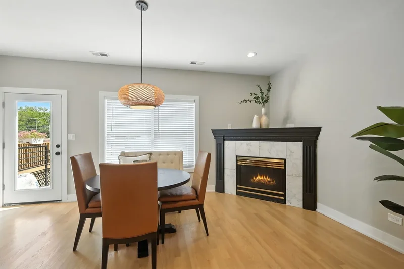 4055 S Ellis Avenue, Chicago, Illinois, United States. - Photo 11