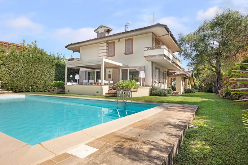 Villa in vendita a Forte dei Marmi, Caranna