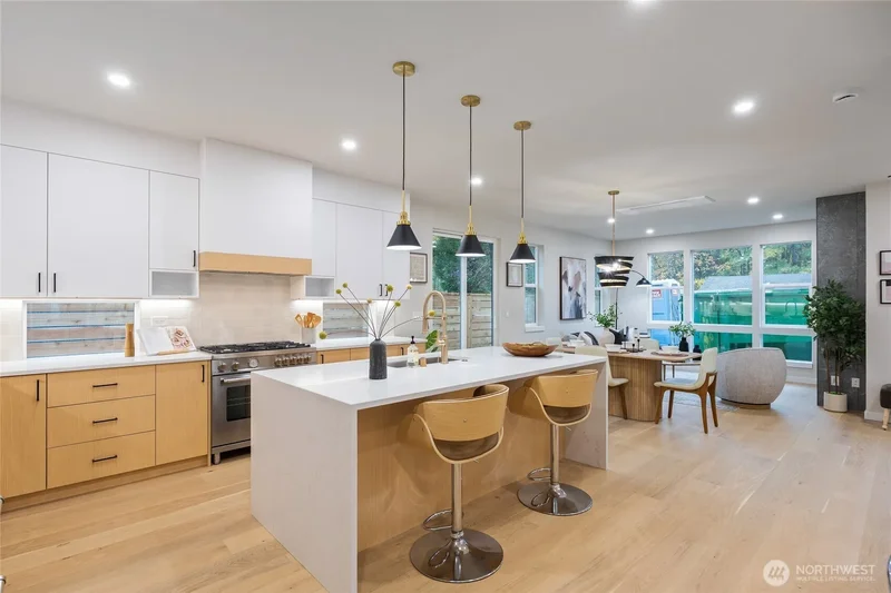 12426 NE 90th Street, Kirkland, WA 98033, Kirkland, Washington, United States. - Photo 21