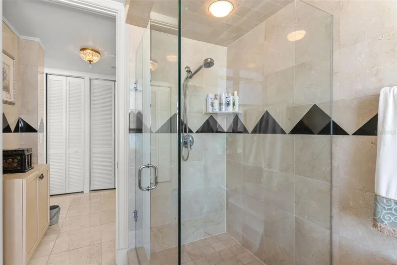 1560 GULF BOULEVARD 602, Clearwater, Florida, United States. - Photo 24