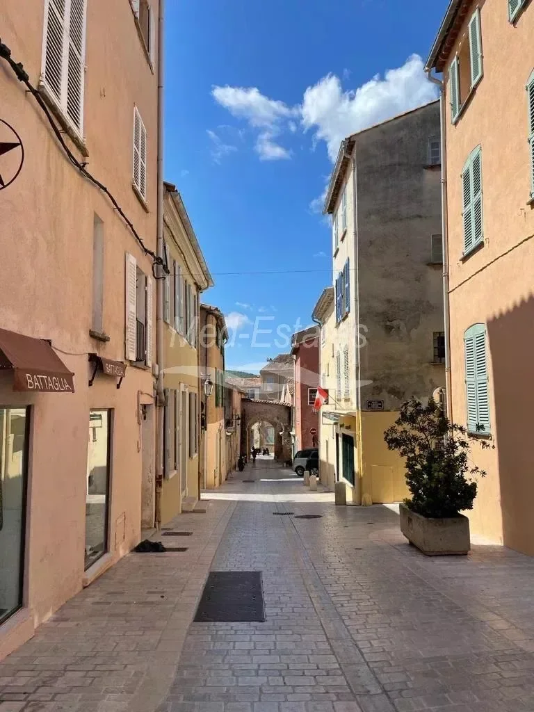 Old town house in the heart of St.-Tropez