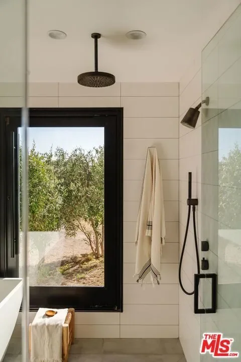 6767 Wandermere Road, Malibu, California, United States. - Photo 24