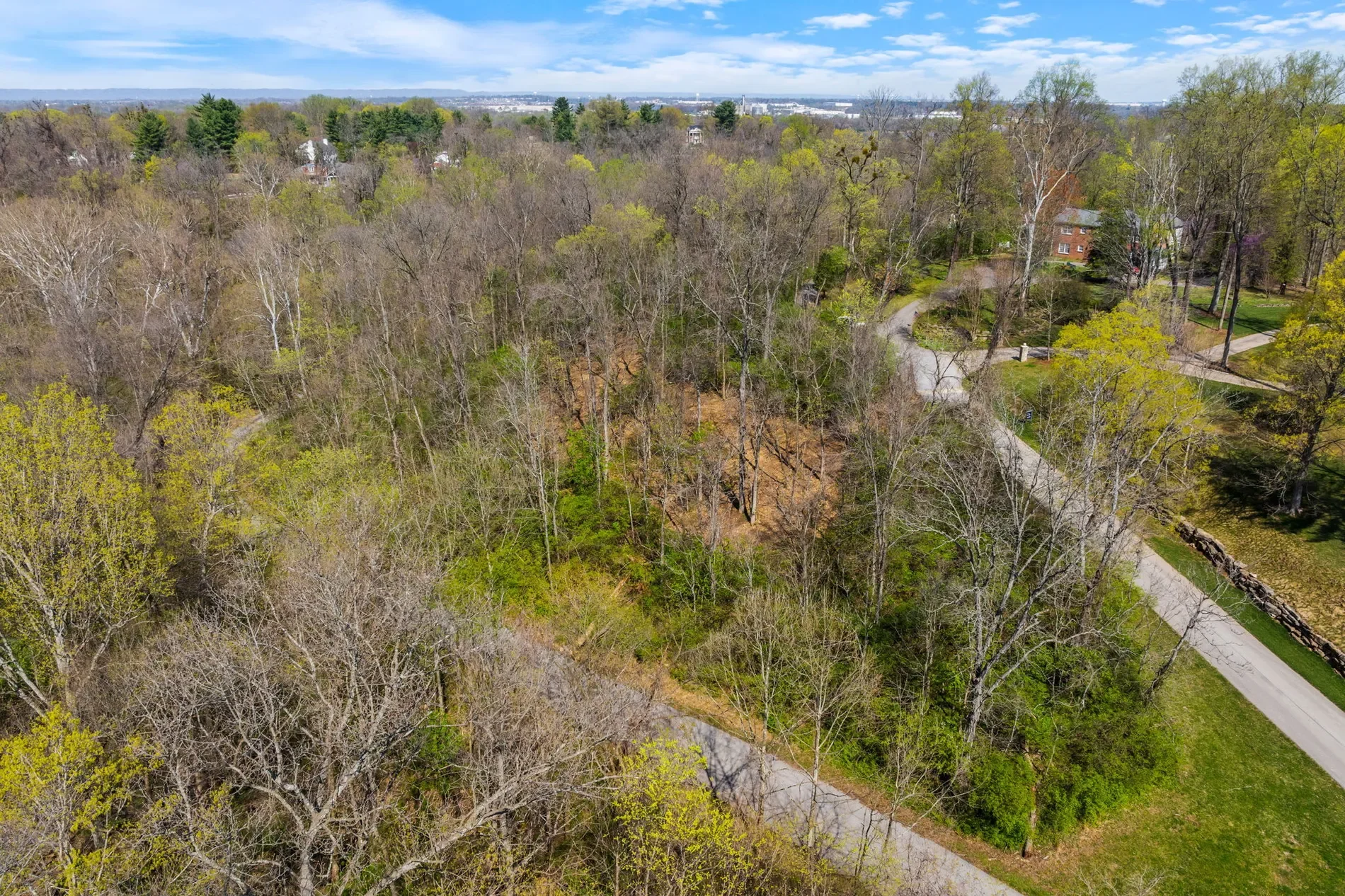 5001 Glengregor Road , Glenview, KY 40025, Glenview, Kentucky, United States. - Photo 13
