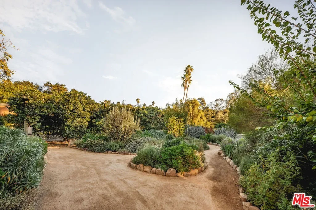 4158 Grand Avenue, Ojai, California, United States. - Photo 29