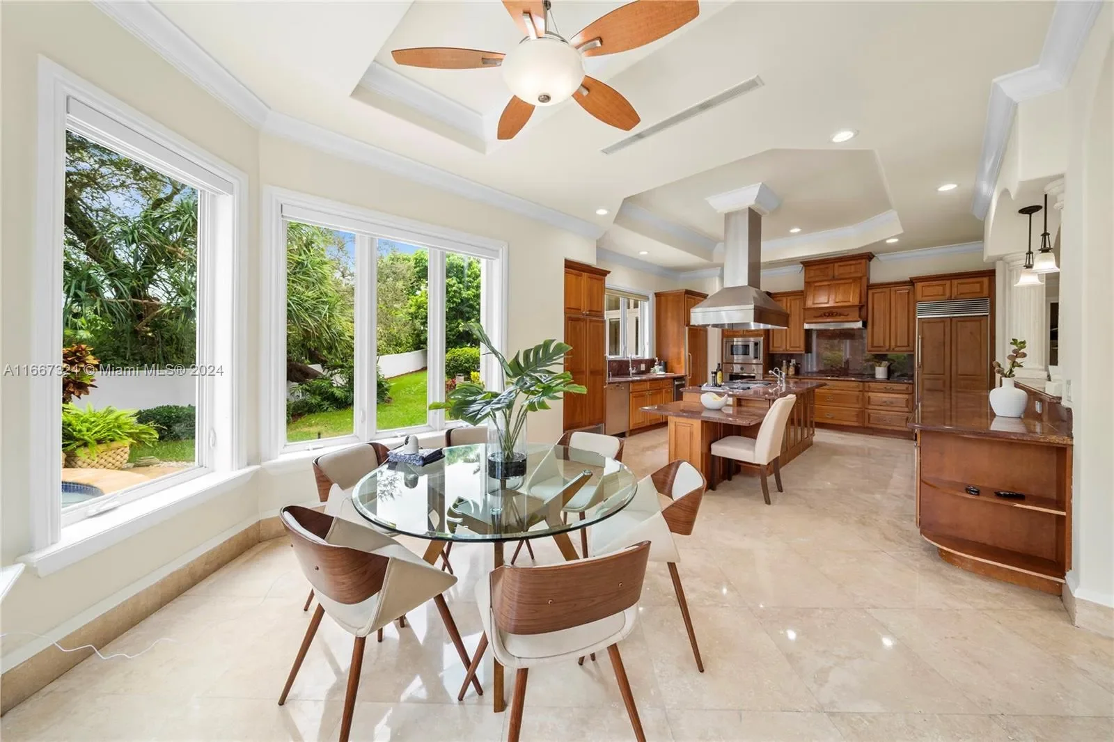 5770 La Luneta Ave, Miami, Florida, United States. - Photo 11