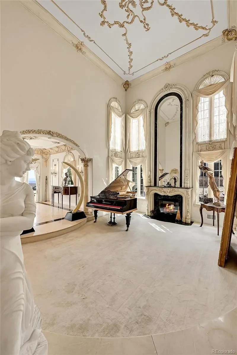 Gallery photo 4