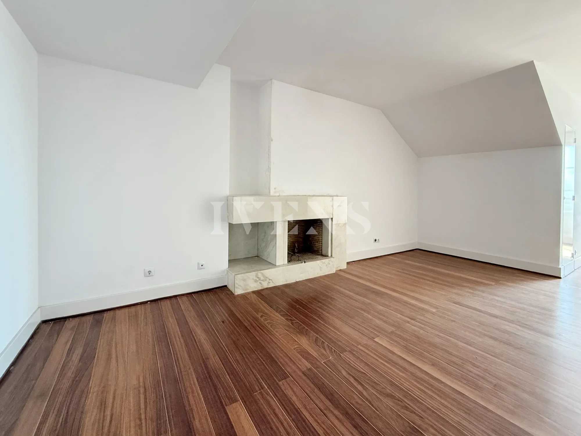 Gallery photo 12