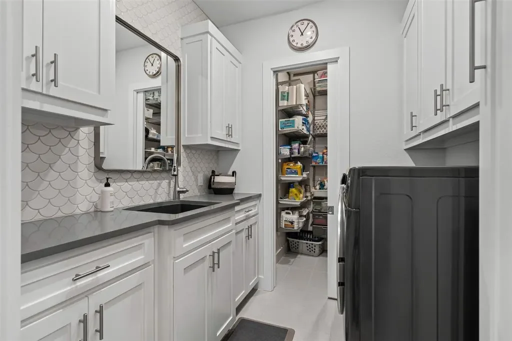 14201 Chamberlain Court, Fort Worth, Texas, United States. - Photo 20
