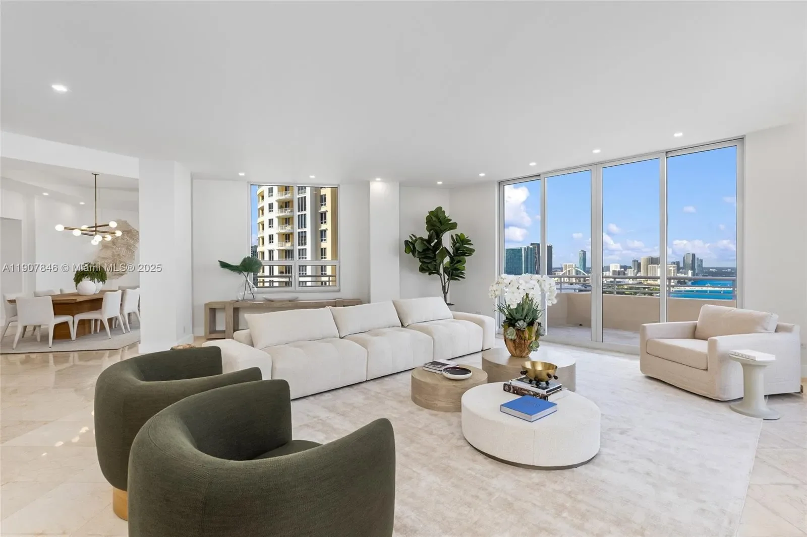 808 Brickell Key Dr 3901, Miami, Florida, United States. - Photo 6