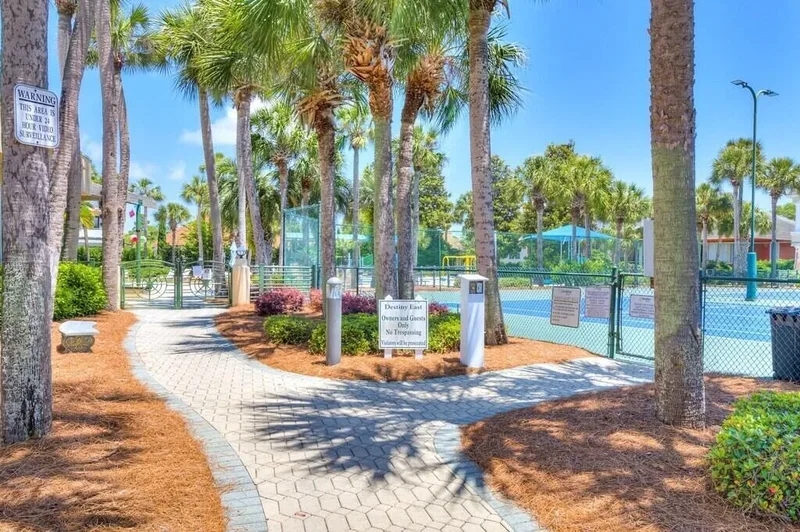 Destin, Florida, United States. - Photo 36