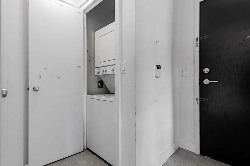 8 Park Rd  3810/3811, Toronto, ON M4W 3S5, Toronto, Ontario, Canada. - Photo 38