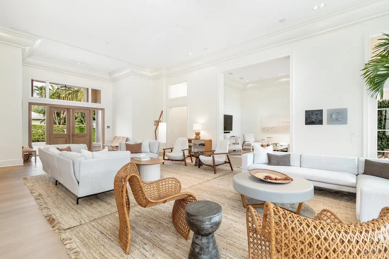 583 N Lake Way, Palm Beach, Florida, United States. - Photo 3
