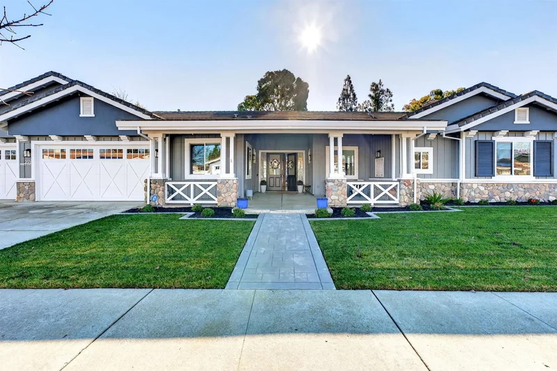 Single Family Residence in Livermore