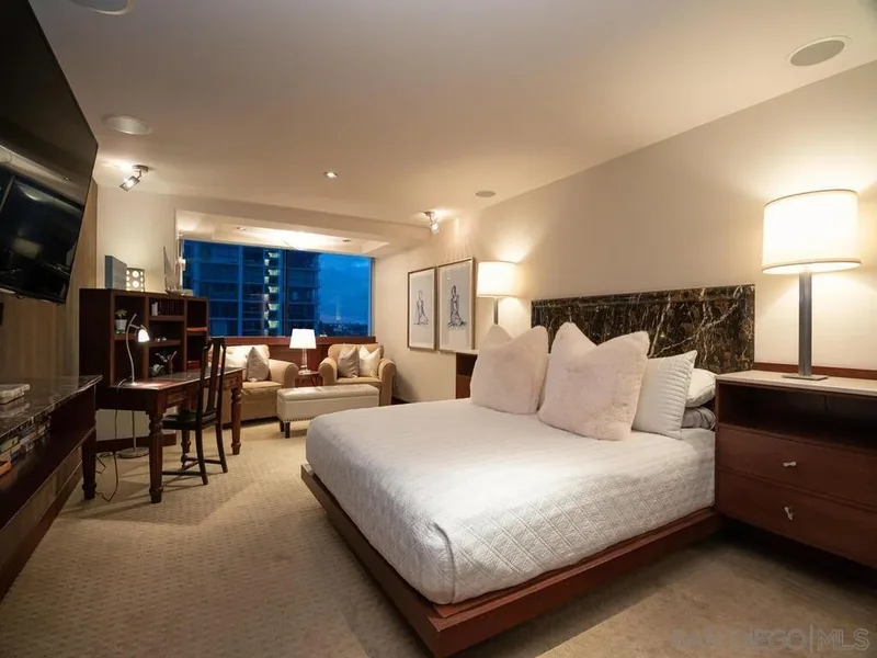 1810 Avenida Del Mundo Unit# 505, Coronado, CA 92118, Coronado, California, United States. - Photo 34