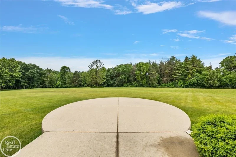 5350 Brewster, Oakland Township, MI, 48306, USA, Rochester, Michigan, United States. - Photo 14