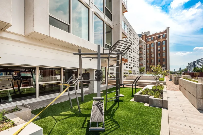 1010 Rue de la Commune E., Apt. 502, Montreal, QC H2L0H8, Montreal, Quebec, Canada. - Photo 4
