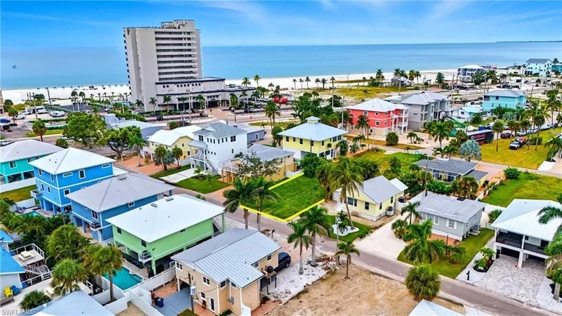 137 Pearl ST, Fort Myers Beach, Florida, United States. - Photo 9