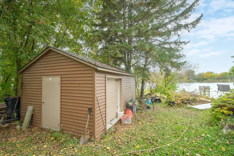 1855 Ch. des Patriotes N., Mont-Saint-Hilaire, Quebec, Canada. - Photo 12