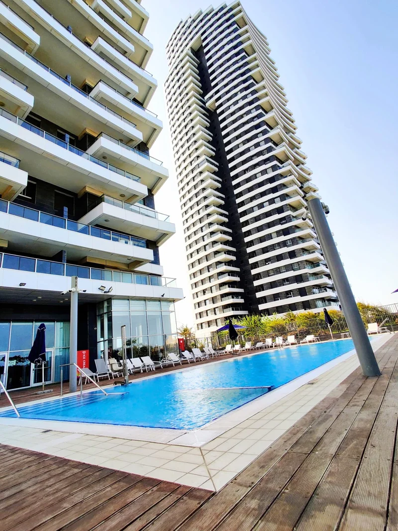 Stunning Exclusive Apartment For Sale On The 26th Floor Of The Lagoon Tower, Netanya