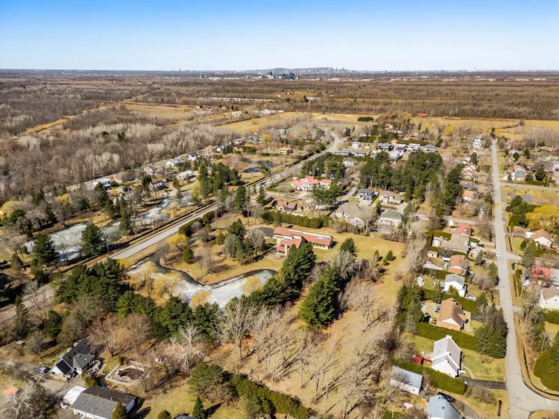 1315 Grande Allée, Carignan, Quebec, Canada. - Photo 26
