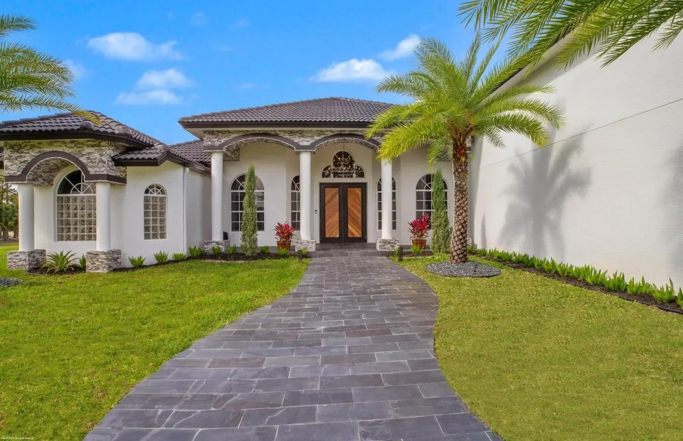 19361 W Sycamore Drive, The Acreage, Florida, United States. - Photo 1