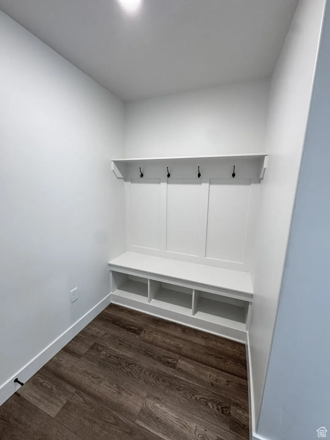 2794 N BUCKSKIN DR 213, Ogden, Utah, United States. - Photo 4