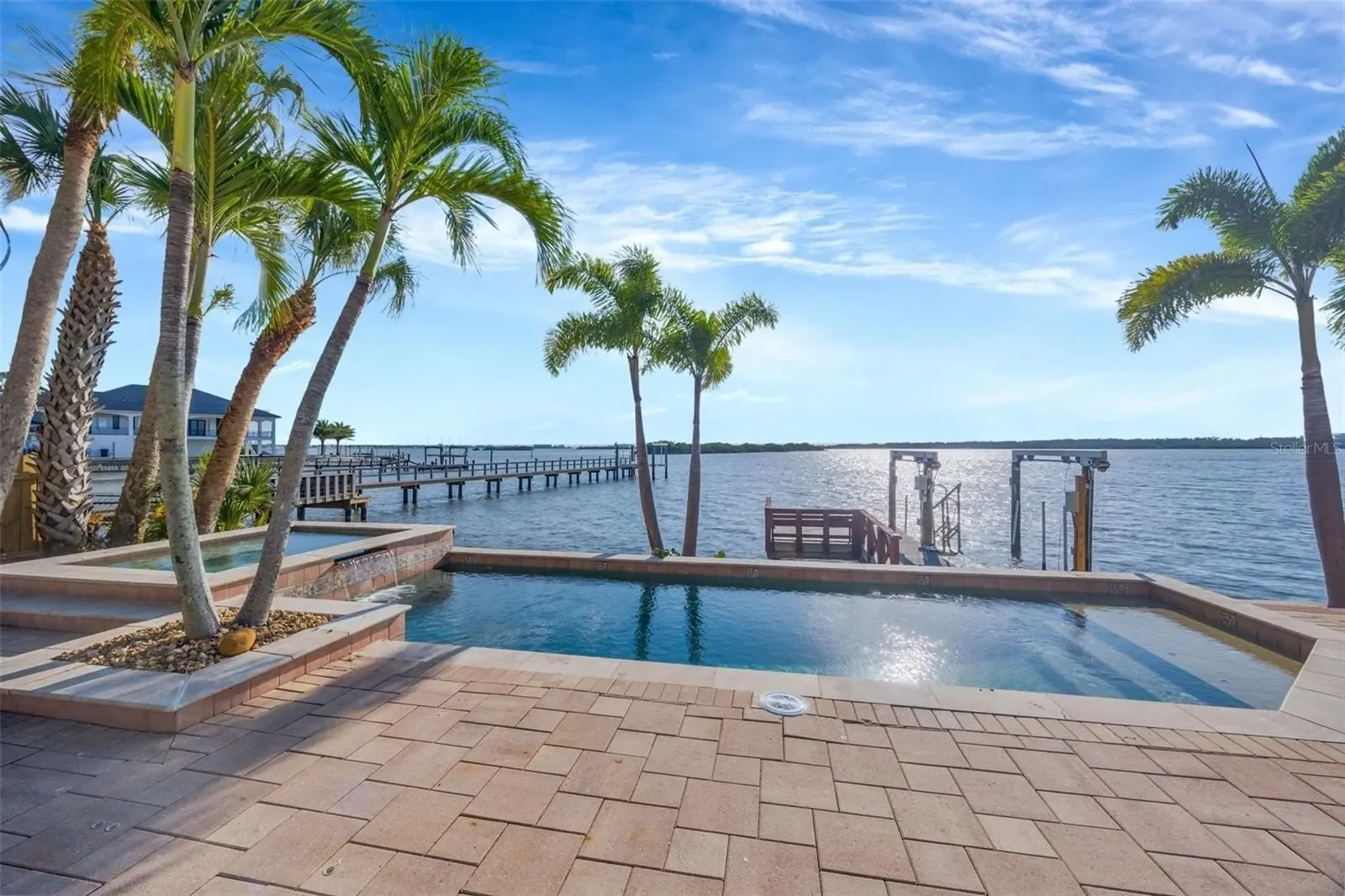 8400 35TH AVENUE N, ST PETERSBURG, FL, 33710, USA, St. Petersburg, Florida, United States. - Hero Image