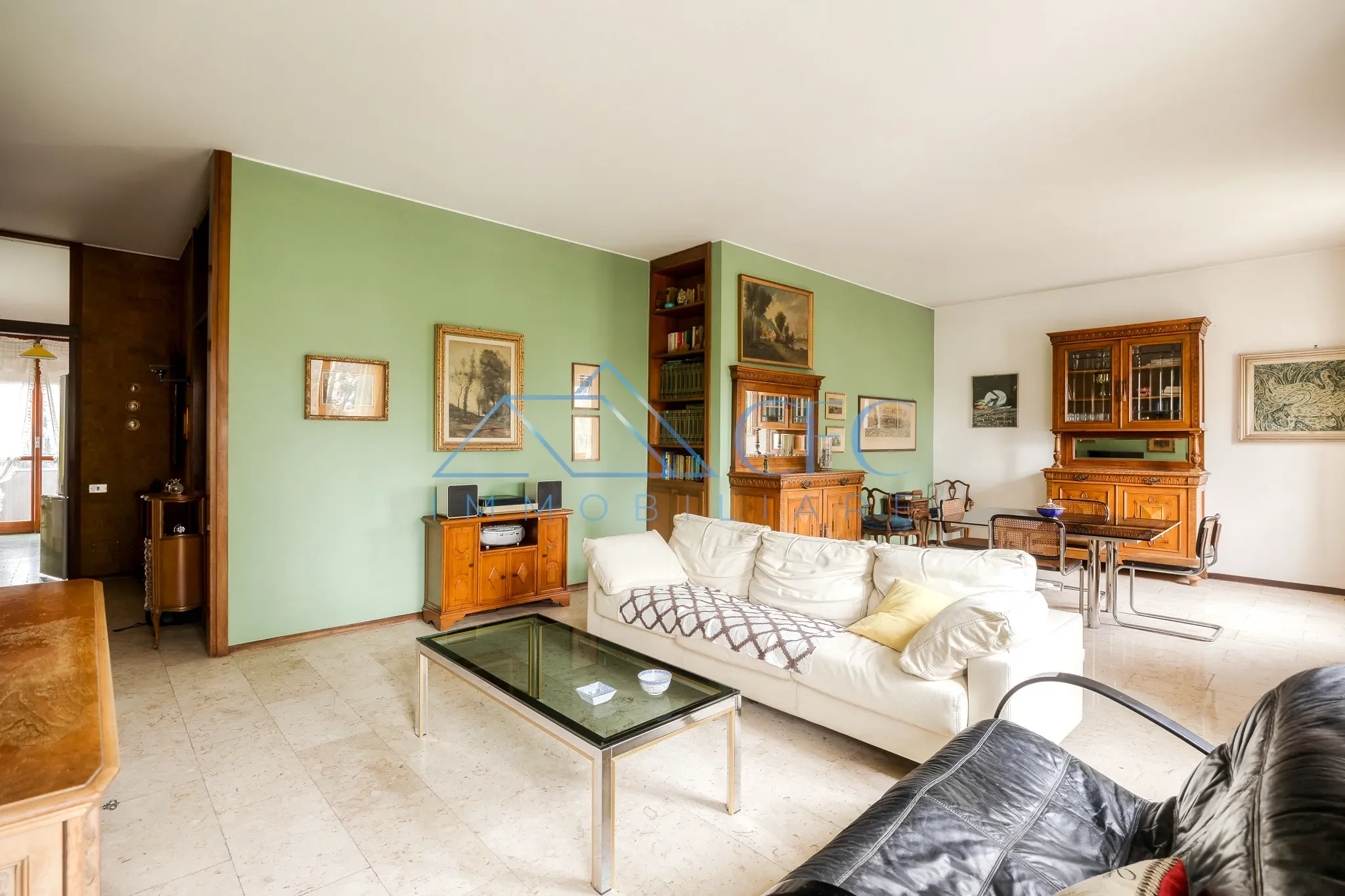 Gallery photo 8
