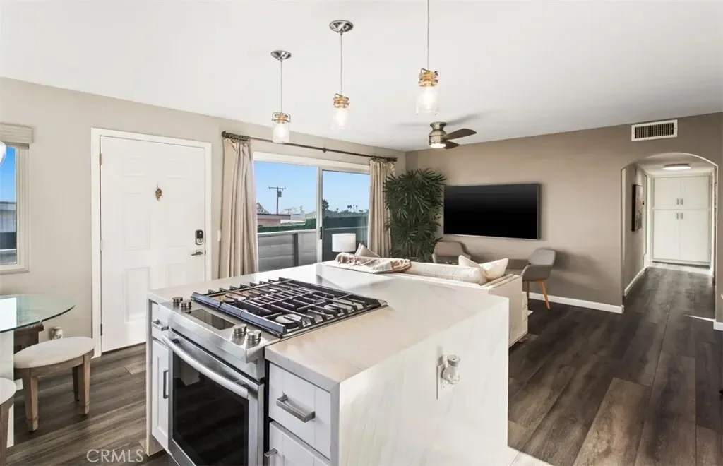 284 Chiquita, Laguna Beach, California, United States. - Photo 20