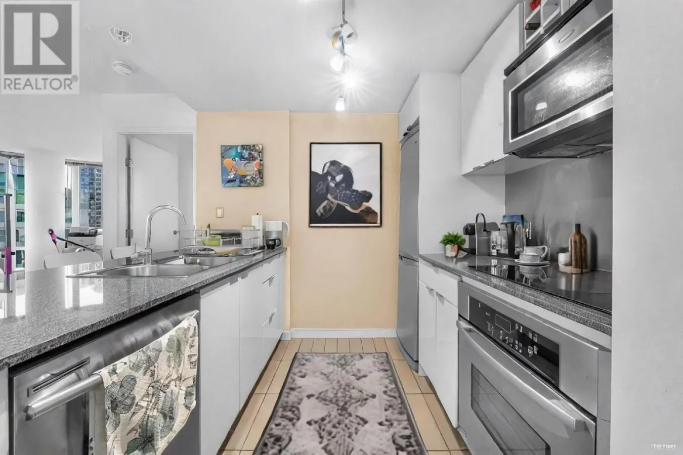 2203 788 HAMILTON STREET, Vancouver, British Columbia, Canada. - Photo 9