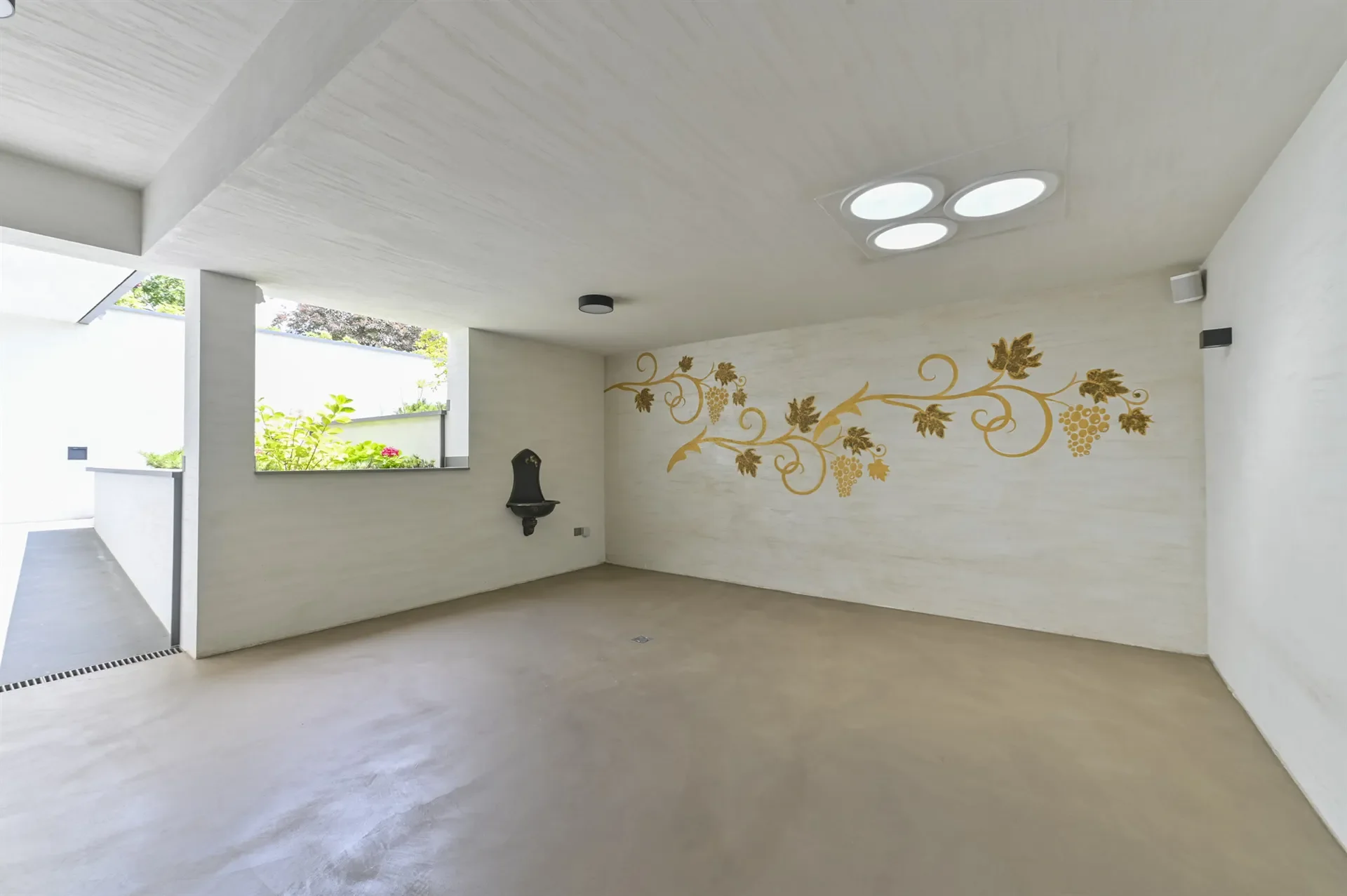 Gallery photo 8