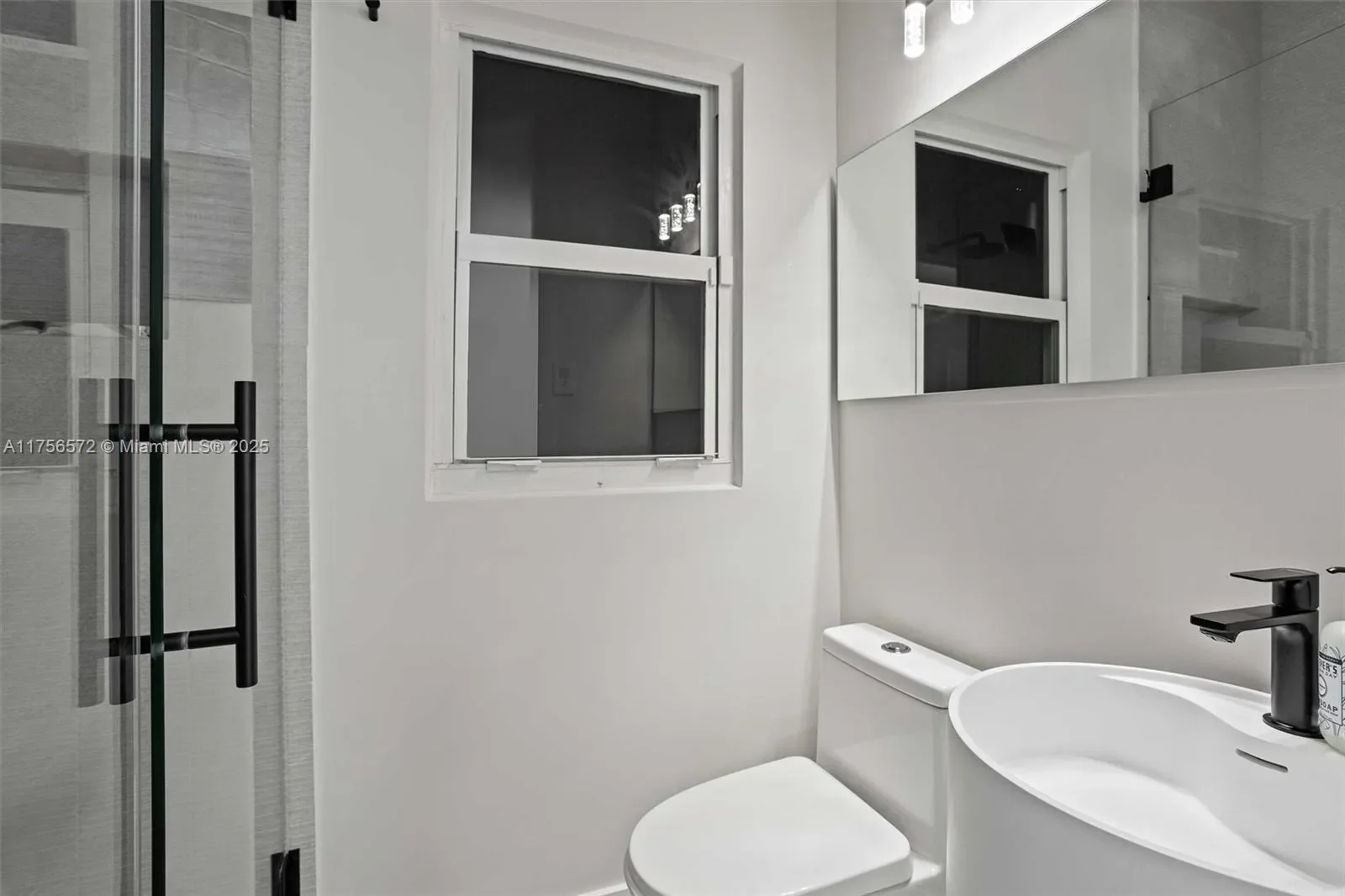 5925 La Gorce Dr, Miami Beach, Florida, United States. - Photo 12