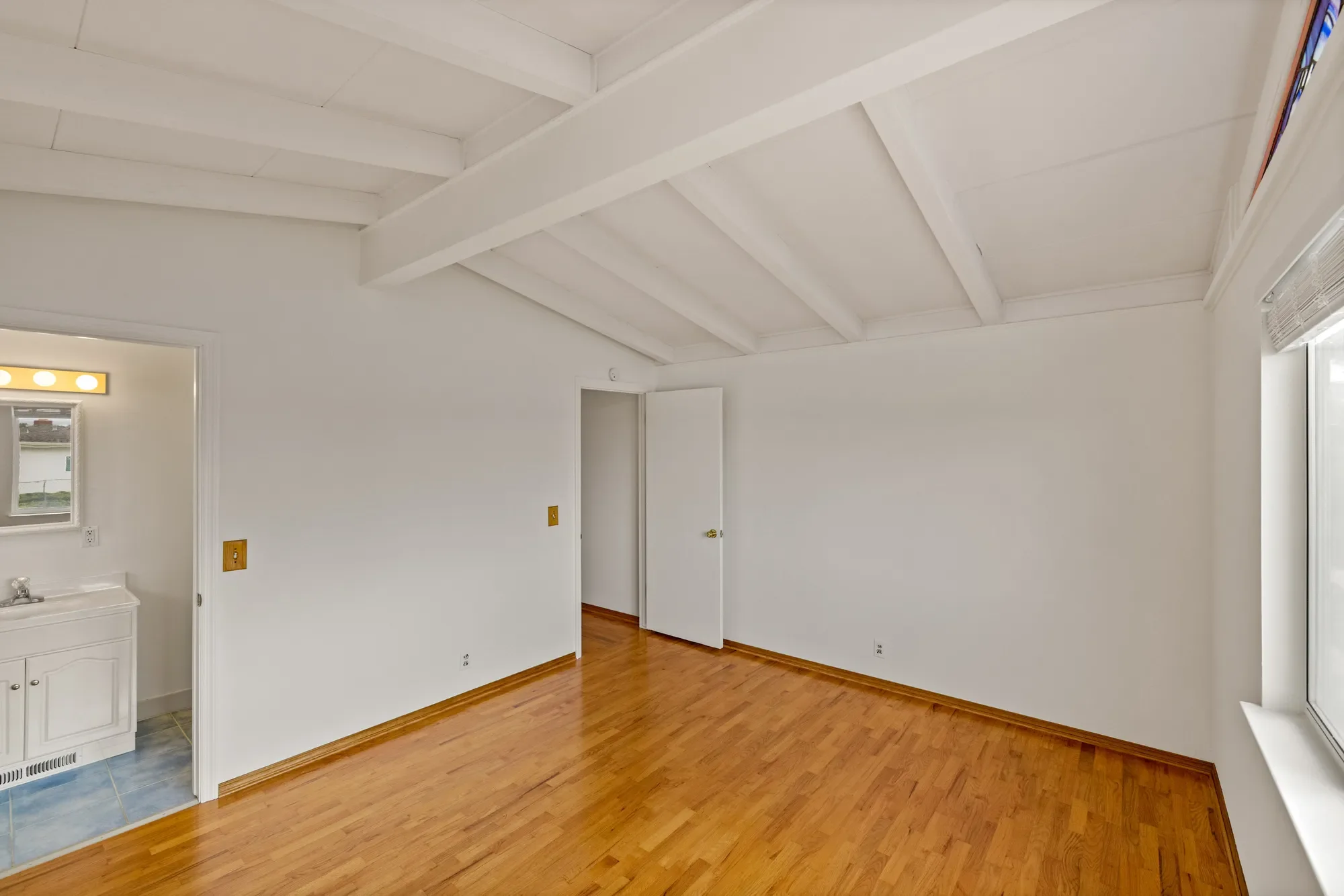 Gallery photo 2
