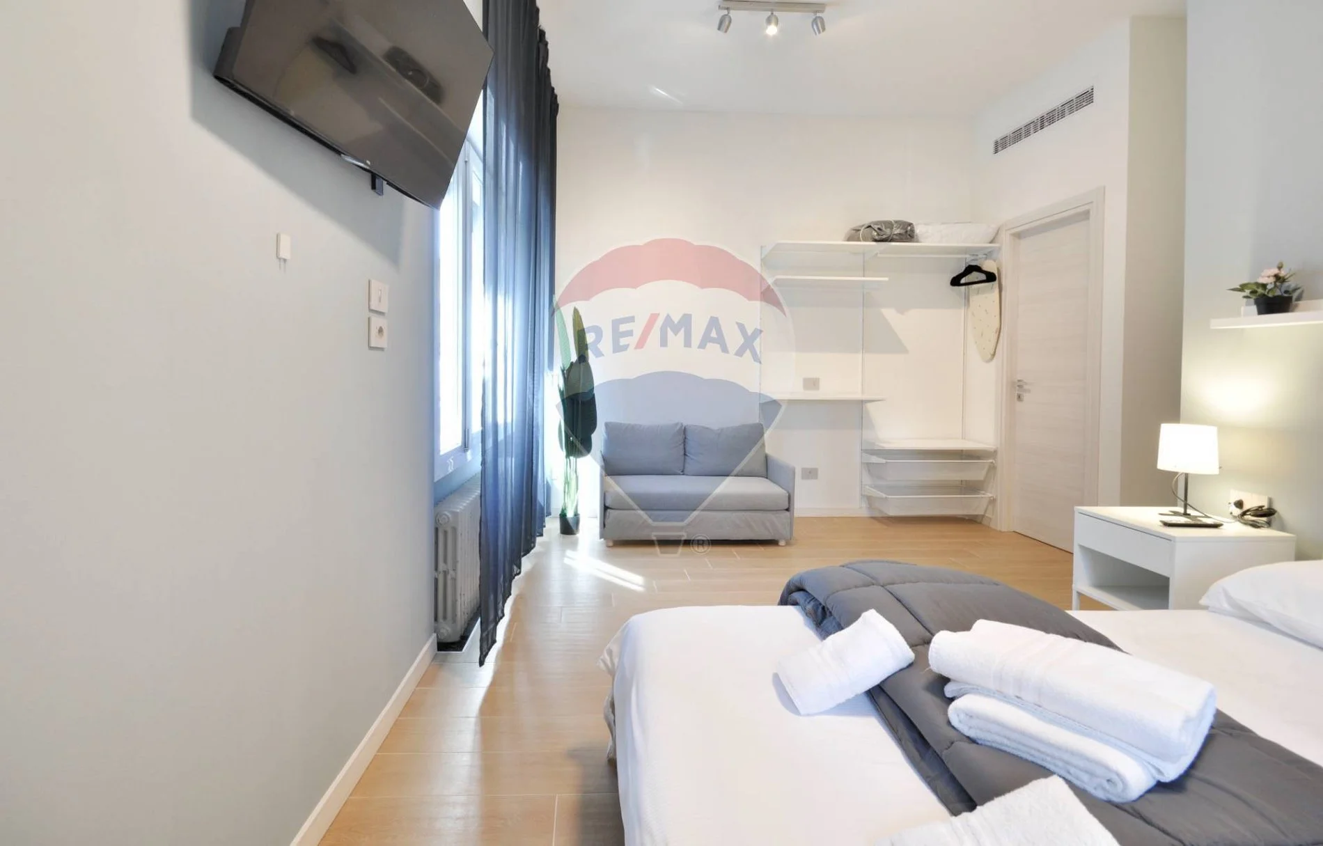 Gallery photo 10