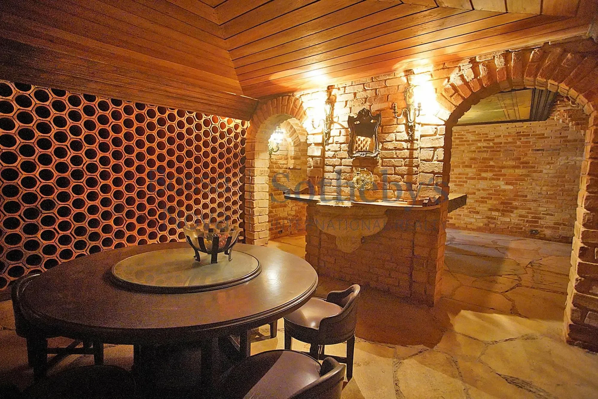 Gallery photo 5
