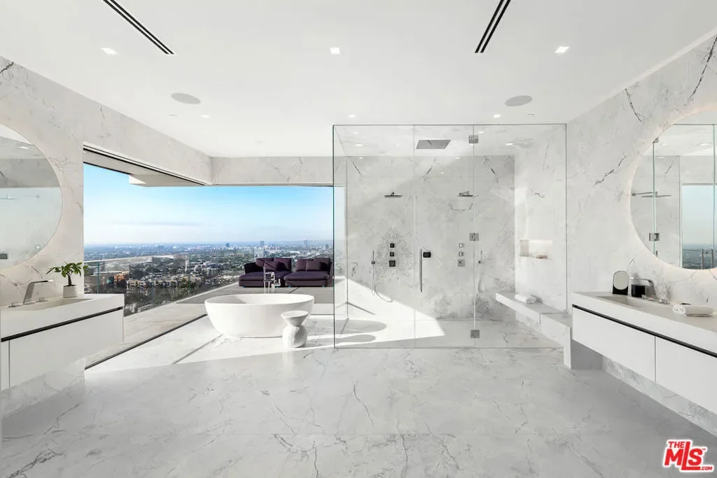 8116 Laurel View Drive, Los Angeles, California, United States. - Photo 53