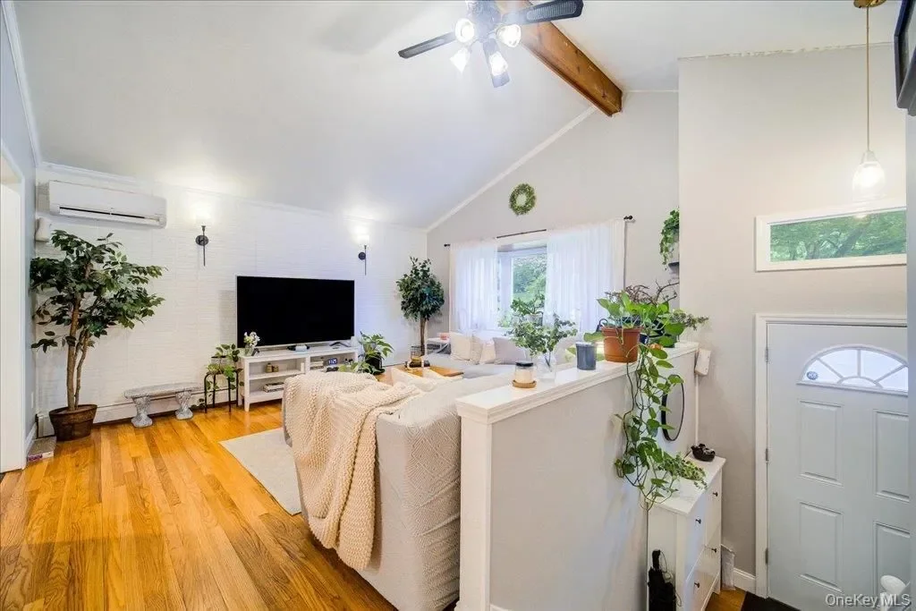 Gallery photo 4