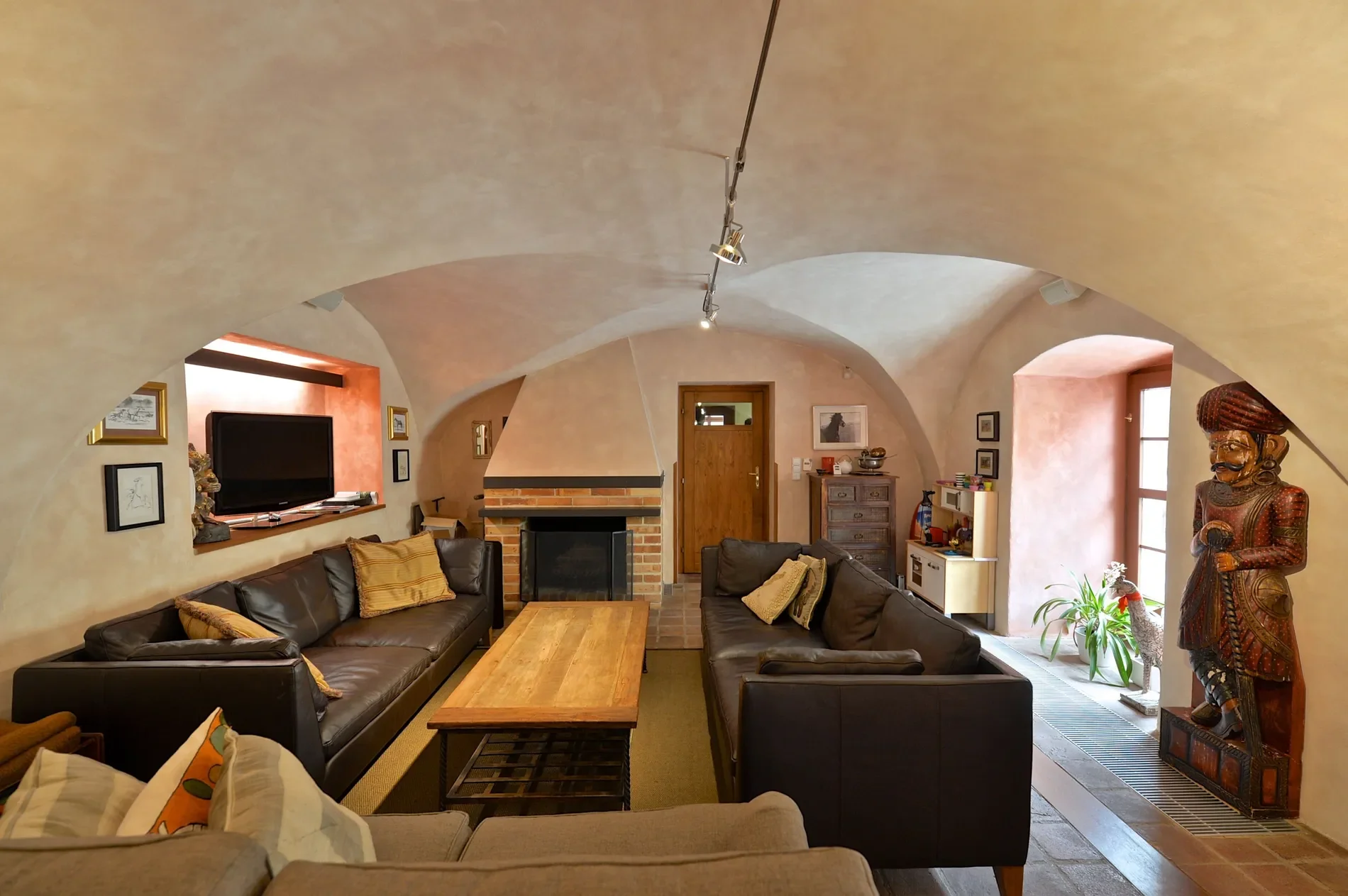 Gallery photo 5