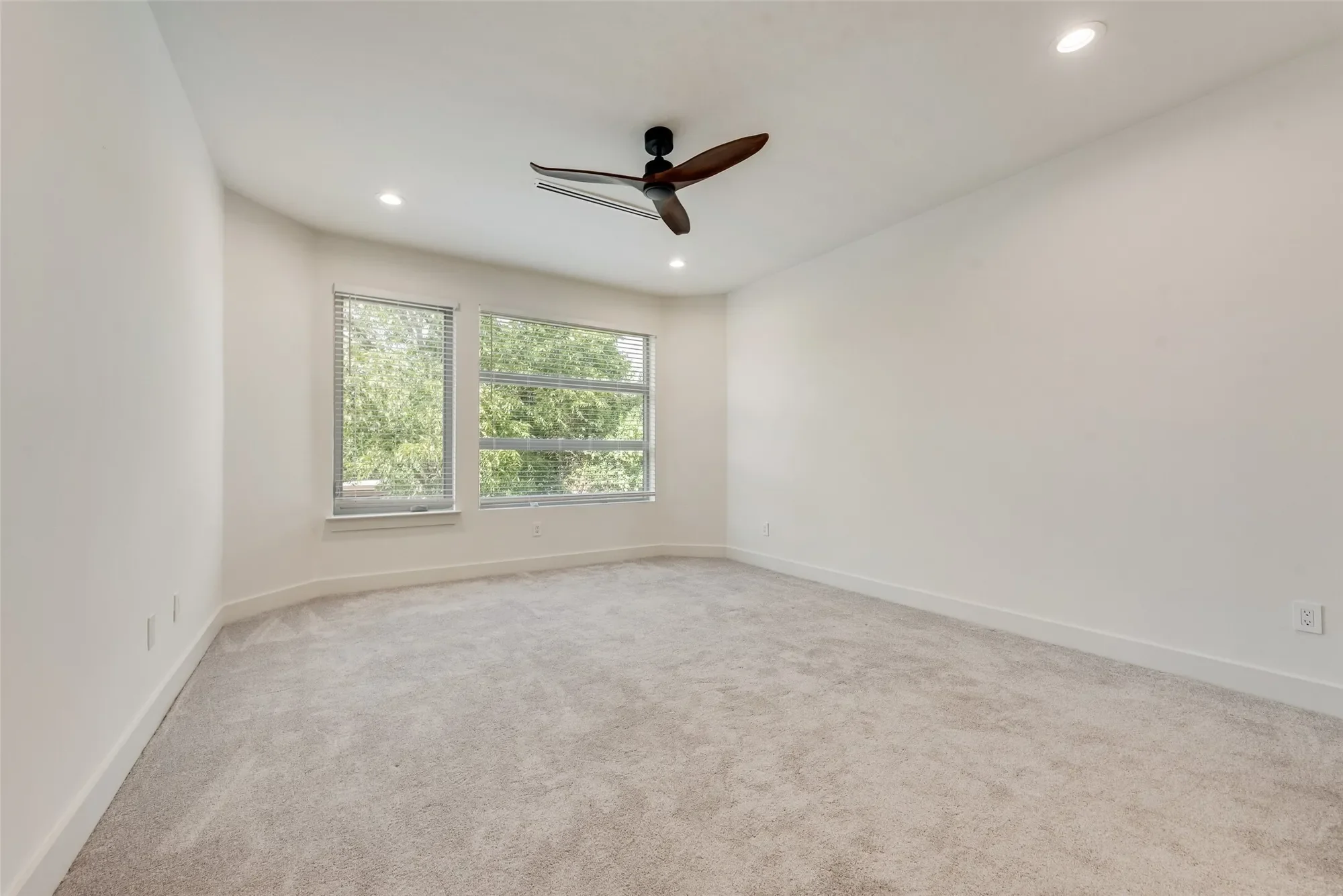 Gallery photo 10