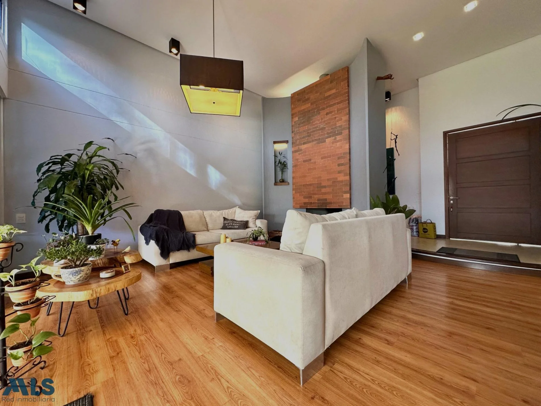 Gallery photo 5