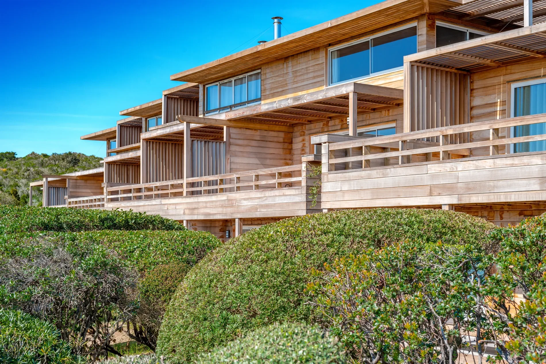 Exterior photo 2