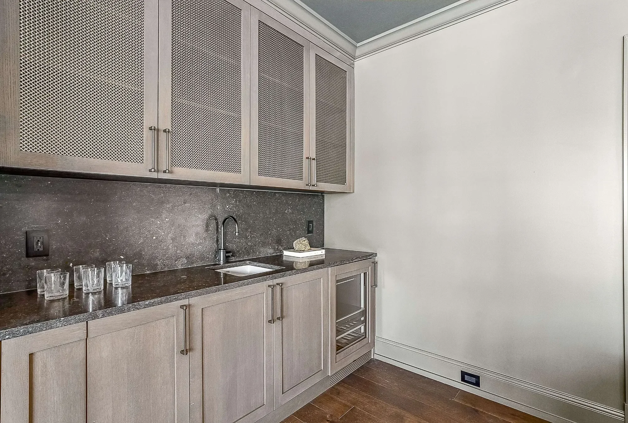 1206 Tyne Blvd , Nashville, TN 37215, Forest Hills, Tennessee, United States. - Photo 15