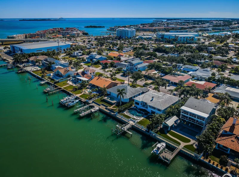 297 1st St W, St Petersburg, FL 33715, St. Petersburg, Florida, United States. - Photo 95