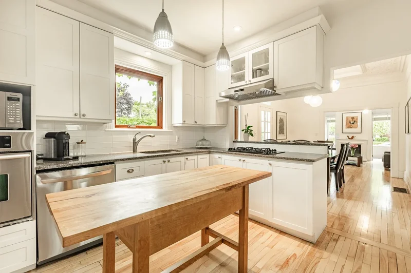 109 Rue du Prince-Arthur, Saint-Lambert, Quebec, Canada. - Photo 25